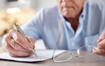 What Is the Difference Between a Standard Will and a Living Will?